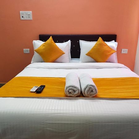 Hotel Om Baga Residency Zewnętrze zdjęcie