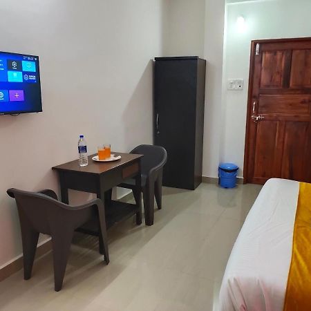 Hotel Om Baga Residency Zewnętrze zdjęcie