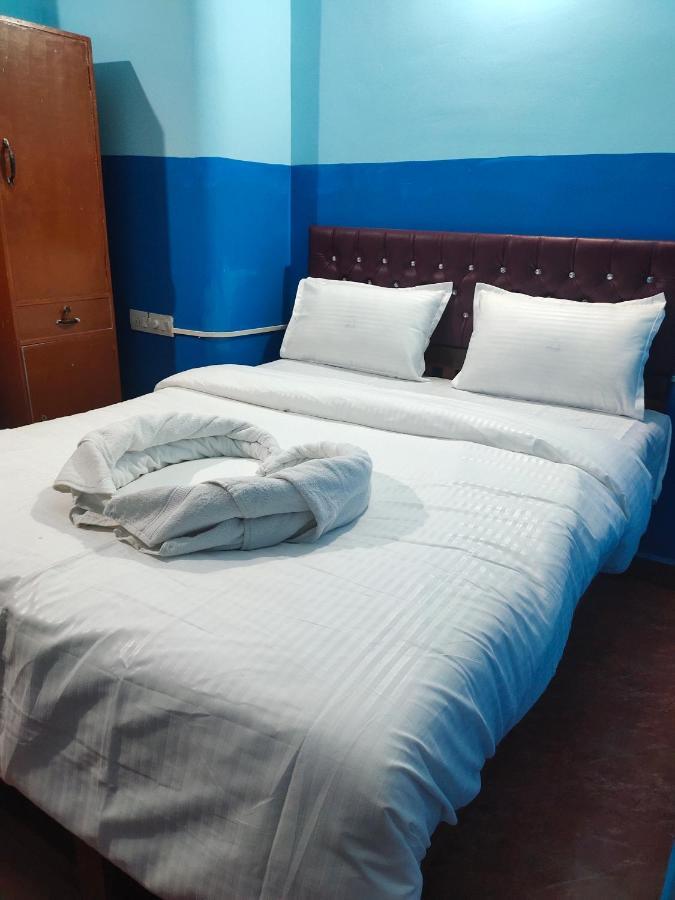 Hotel Om Baga Residency Zewnętrze zdjęcie