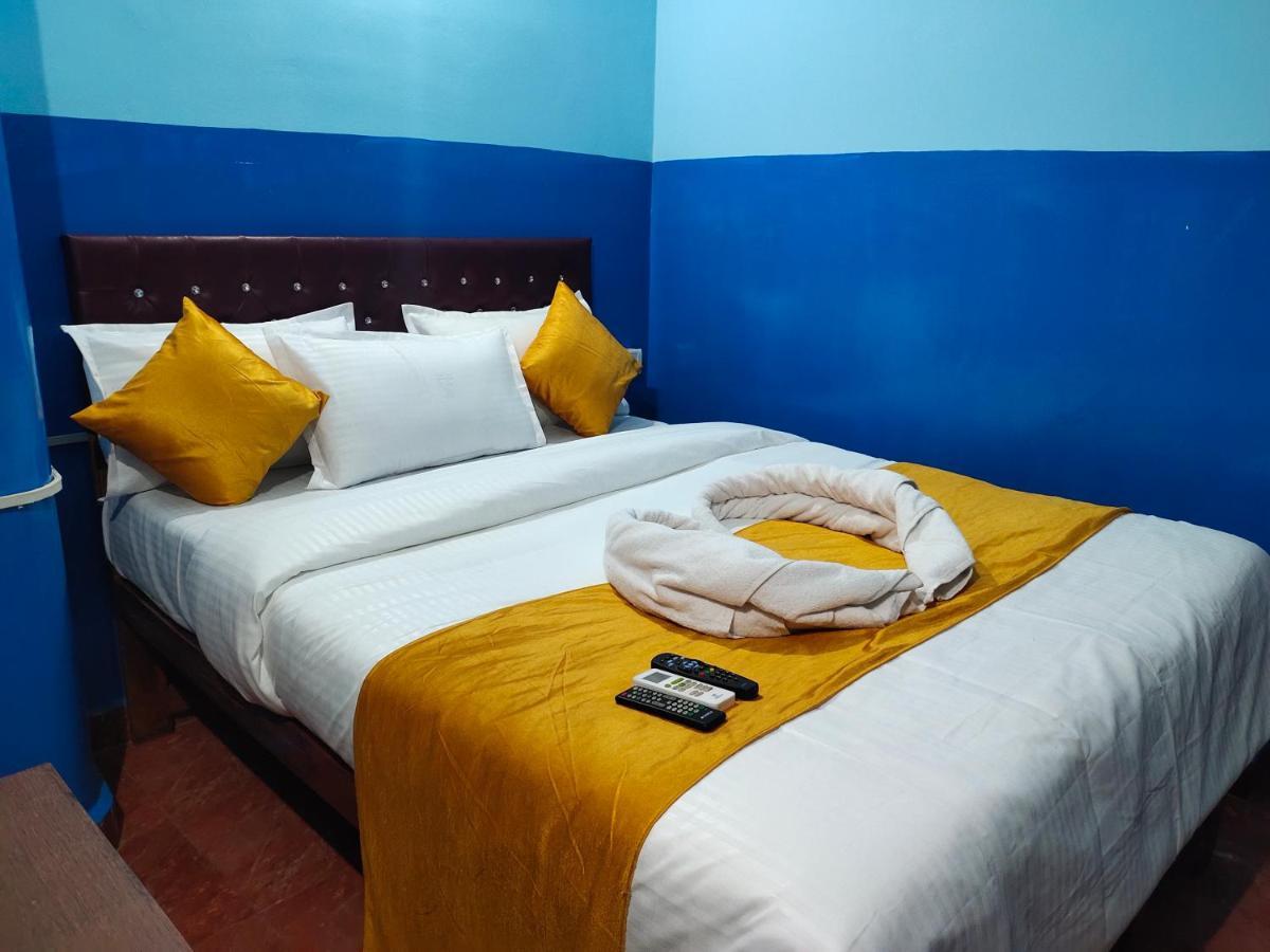 Hotel Om Baga Residency Zewnętrze zdjęcie