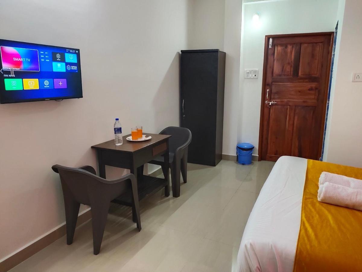 Hotel Om Baga Residency Zewnętrze zdjęcie